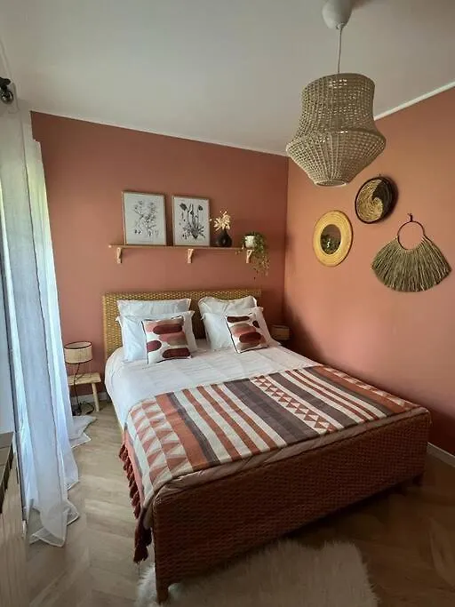 Au Mas Des Glycines - Gite La Tropezienne - 5 Personnes Camaret-sur-Aigues Apartment